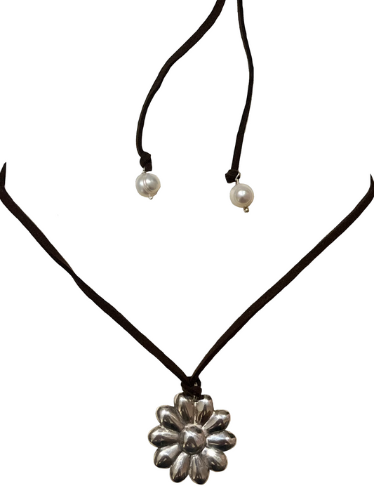 Collar Raíz Eterna